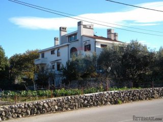 OTOK KRK-MALINSKA kuća sa 7 apartmana