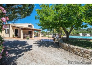 Excellent small country villa with pool situated in between..