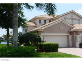 3 bedroom Condominium For Sale: Fort..