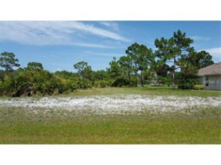Land For Sale: 78 Pinehurst Pl, Rotonda..