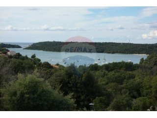 Apartmanska kuća s pogledom na more