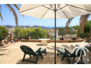Sea view bungalow for sale in Moraira. This immaculately..
