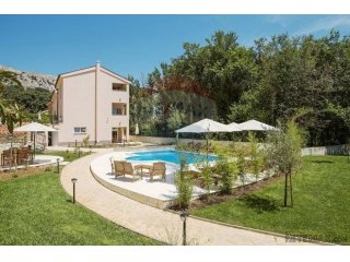 Baška - prekrasna villa s bazenom