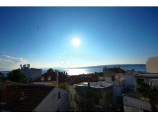 CENTAR CRIKVENICE - KUĆA S KROVNOM TERASOM
