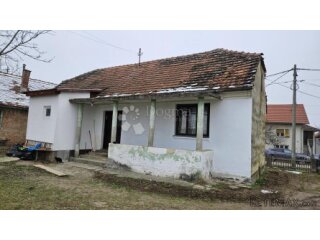 RUGVICA, KUĆA SA VELIKIM ZEMLJIŠTEM