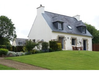 Neo-Breton Detached House, Lovely Garden