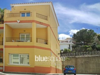 High quality 4 bedroom modern townhouse..