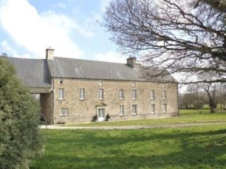 Manor House with Guest Cottage