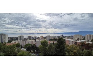 Vežica - lijep 2s+db stan