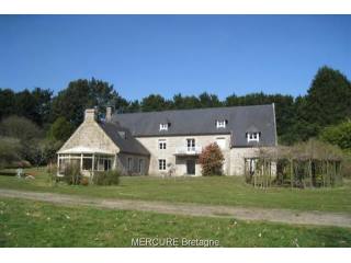 7 bedroom House For Sale: 56320 LE..