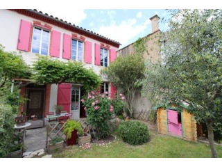 3 Bedrooms - Villa -..