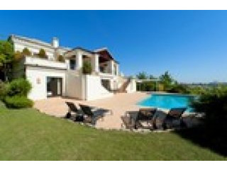 4 Bedrooms - Villa - Malaga - For Sale