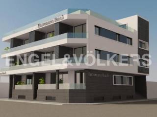 New apartments in the first line of the..