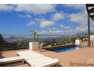 Brand new villas in a gated residential area in Sierra de..