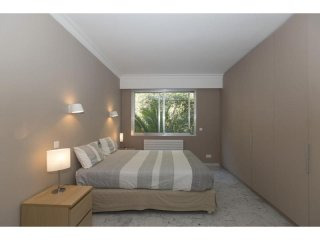 Stunning 3 Bed Apartment With Panoramic..