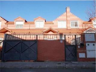 Vivienda adosada en venta en Alovera..