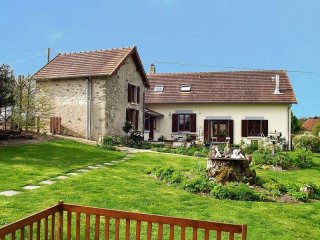 4 Bedroom Farm House For Sale