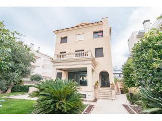 7 bedroom Detached House For Sale:..
