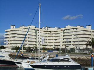 Apartment For Sale in Vilamoura