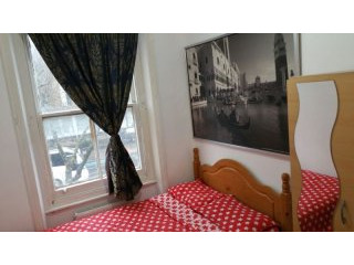 Small Double Room In Whitechapel