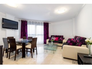 Piso en Alicante zona Centro, 108.00 m. de superficie, 600..