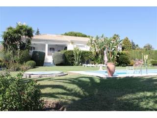 6 Bedrooms - Villa - Malaga - For Sale