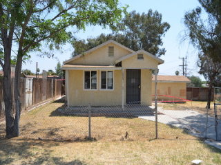2027 Owens St Bakersfield, CA, 93305..