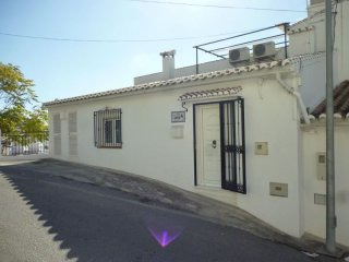 4 Bedrooms - Town House - Malaga - For..