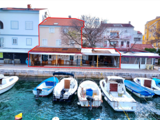 Crikvenica, Selce - kuća sa poslovnim prostorom 1. red uz mo