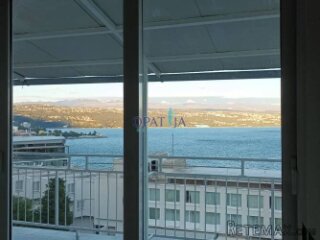 Opatija - prekrasan Stan s velikim balkonom i pogledom na..