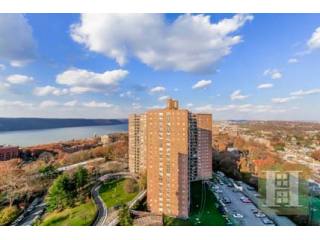 1 bedroom Apartment For Sale: 5800..