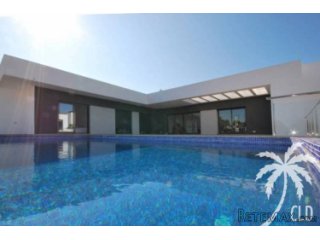 Modern villa of recent construction, on a short distance..