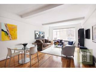 2 bedroom Apartment For Sale: 15 WEST..