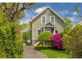 3 bedroom House For Sale: 35 Edgewood..