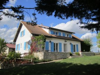 5 Bedroomed Villa With Basement..