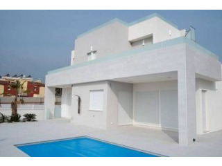 3 Bedroom 3 Bathroom Villa In..