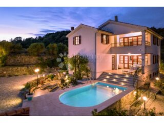 Amazing Mediterranian Villa