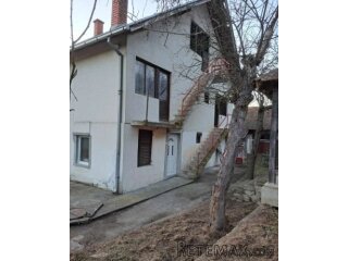 Prodajem kucu Ugrinovci-Gornji Milanovac