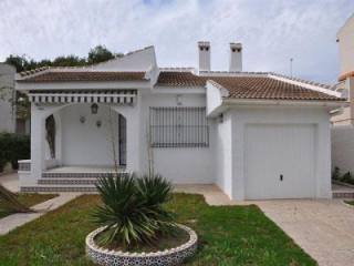 3 Bedrooms - Villa - Alicante - For Sale