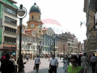 Rijeka - 32 m2, trgovina u Centru !