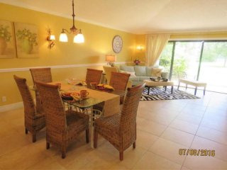 119 Club Dr, Palm Beach Gardens, FL -..