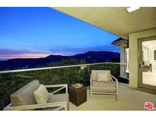 7016 Macapa Dr | Los Angeles..