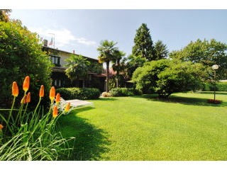 In A Sunny Position Villa In Lesa