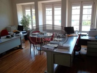 T5 Lisbon Apartment for Sale, Sao Joao..