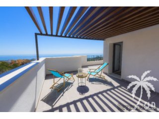 Exclusive townhouses in Benalmádena with stunning sea views..