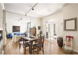 3 bedroom Apartment For Sale: 250 WEST..