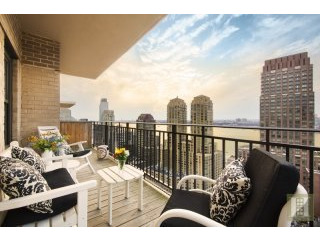 2 bedroom Apartment For Sale: 185 WEST..
