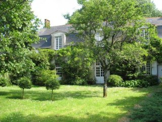 Maison De Maitre in Beautiful Gardens