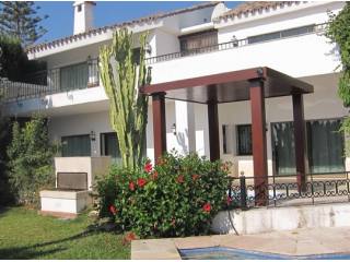 Villa for sale in Las Lomas de..