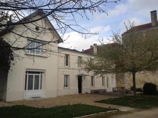 5 bedroom Town House For Sale: 79000..